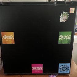 Mini Fridge And Small Freezer 