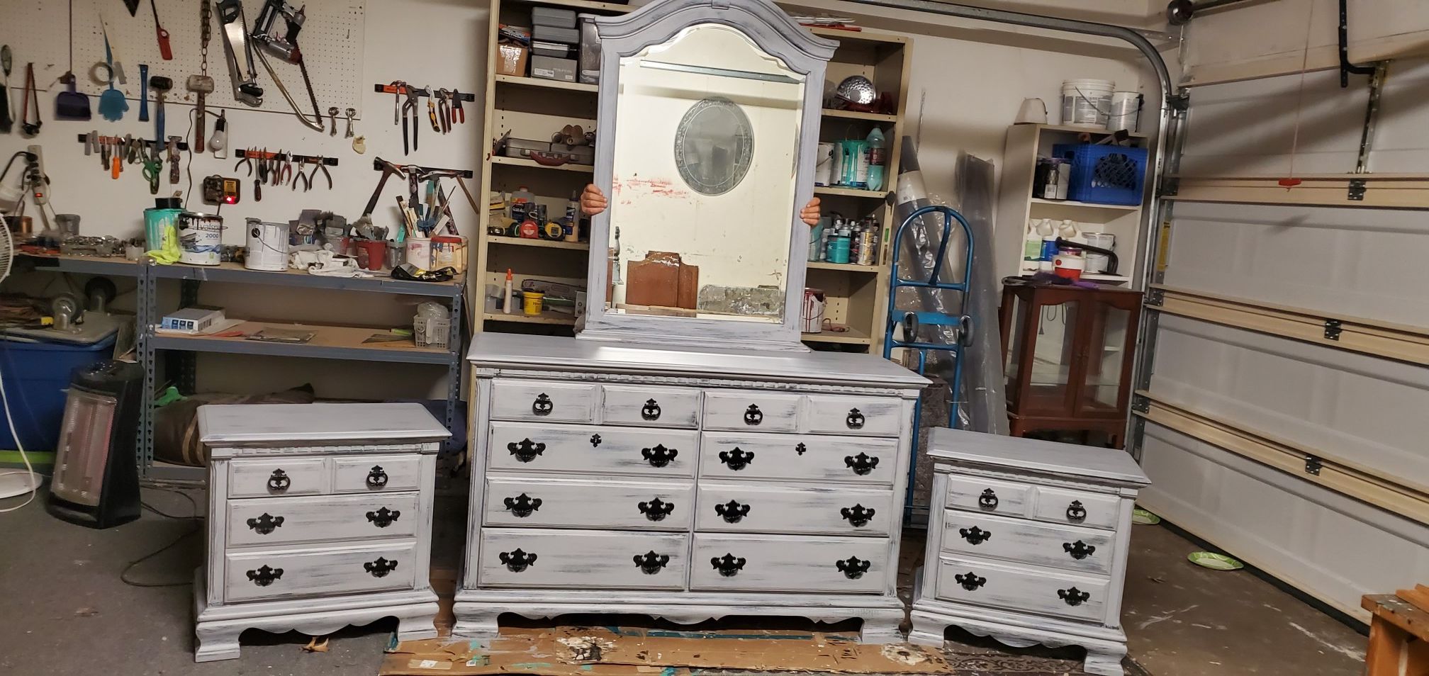 Dresser set with 2 matching nightstands