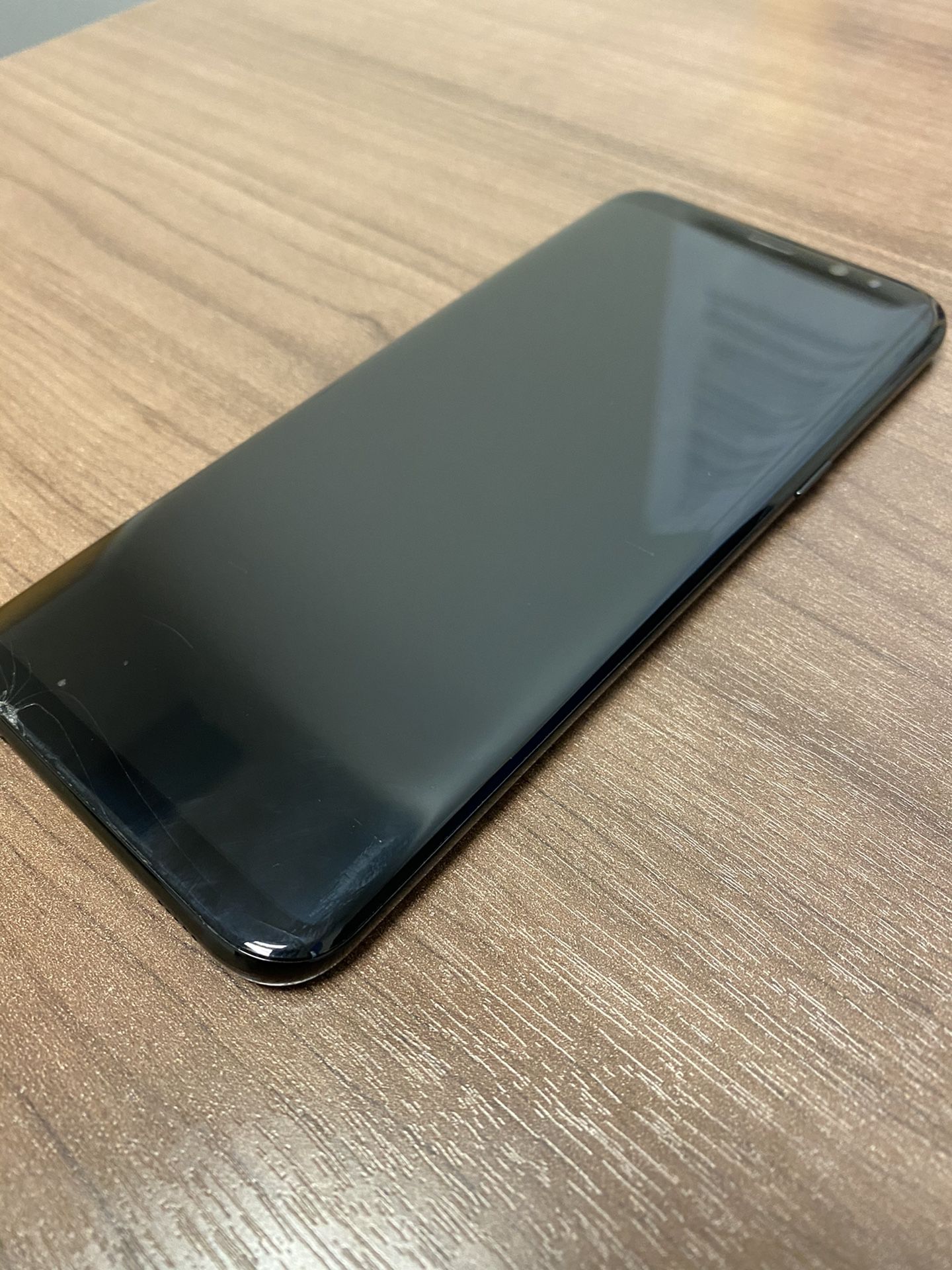 Samsung S8 Plus (with charger)