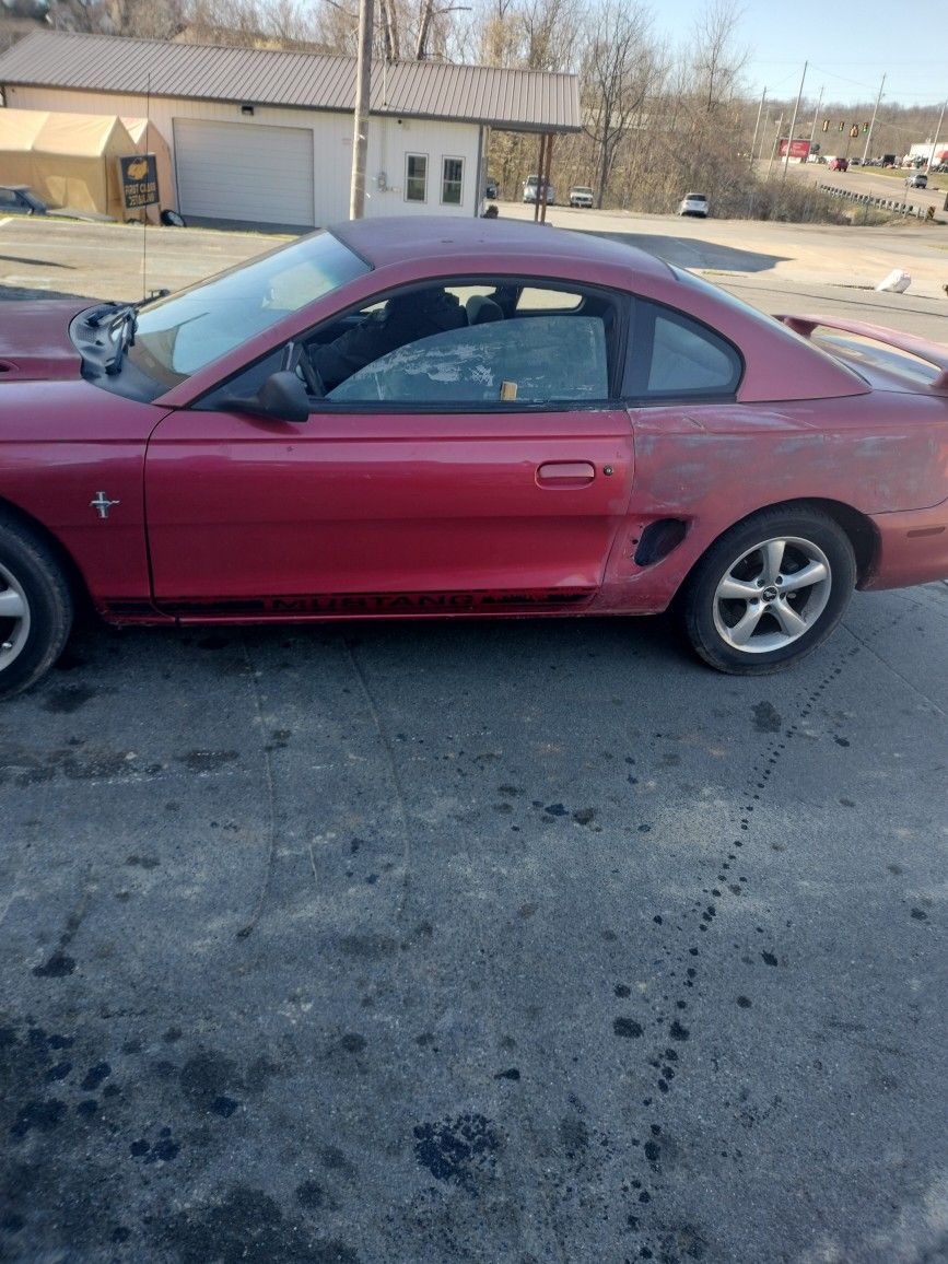 2001 Ford Mustang