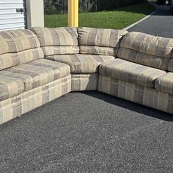 Sectional  (DELIVER OPTION)