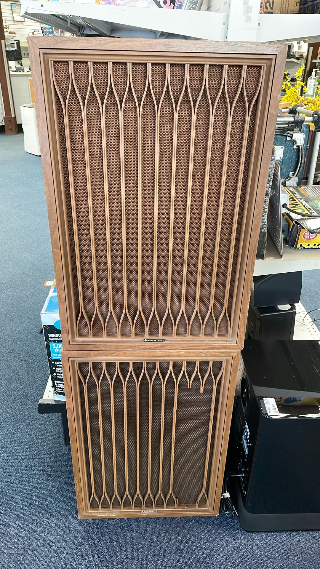 Vintage 1970’s Kenwood KL-888D 5 Way 6 Speaker System (1 Speaker Has Damaged Grill And Missing Cone Cover Piece)(70499189)