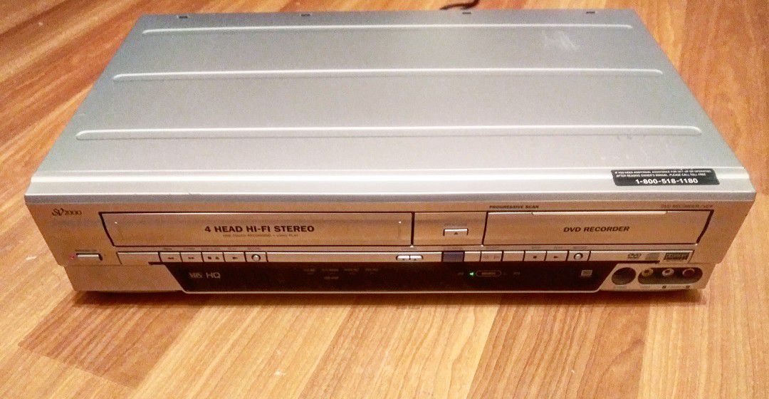 SV2000 Funai DVD & VHS Recorder Player Combo, Dub VHS to DVD Transfer Converter