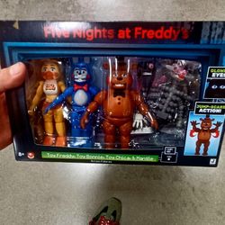 Five Nights At Freddy's Toy Freddy Bonnie Chica MANGLE SET