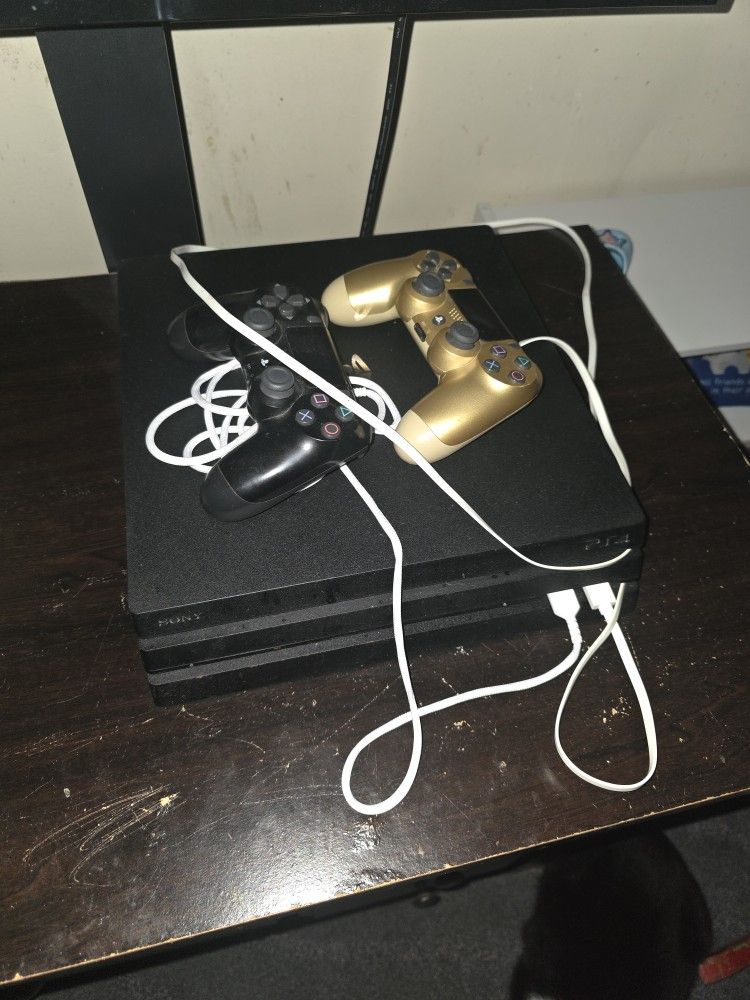 PS4 with 3 Controllers