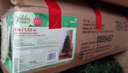 5 ft Christmas tree