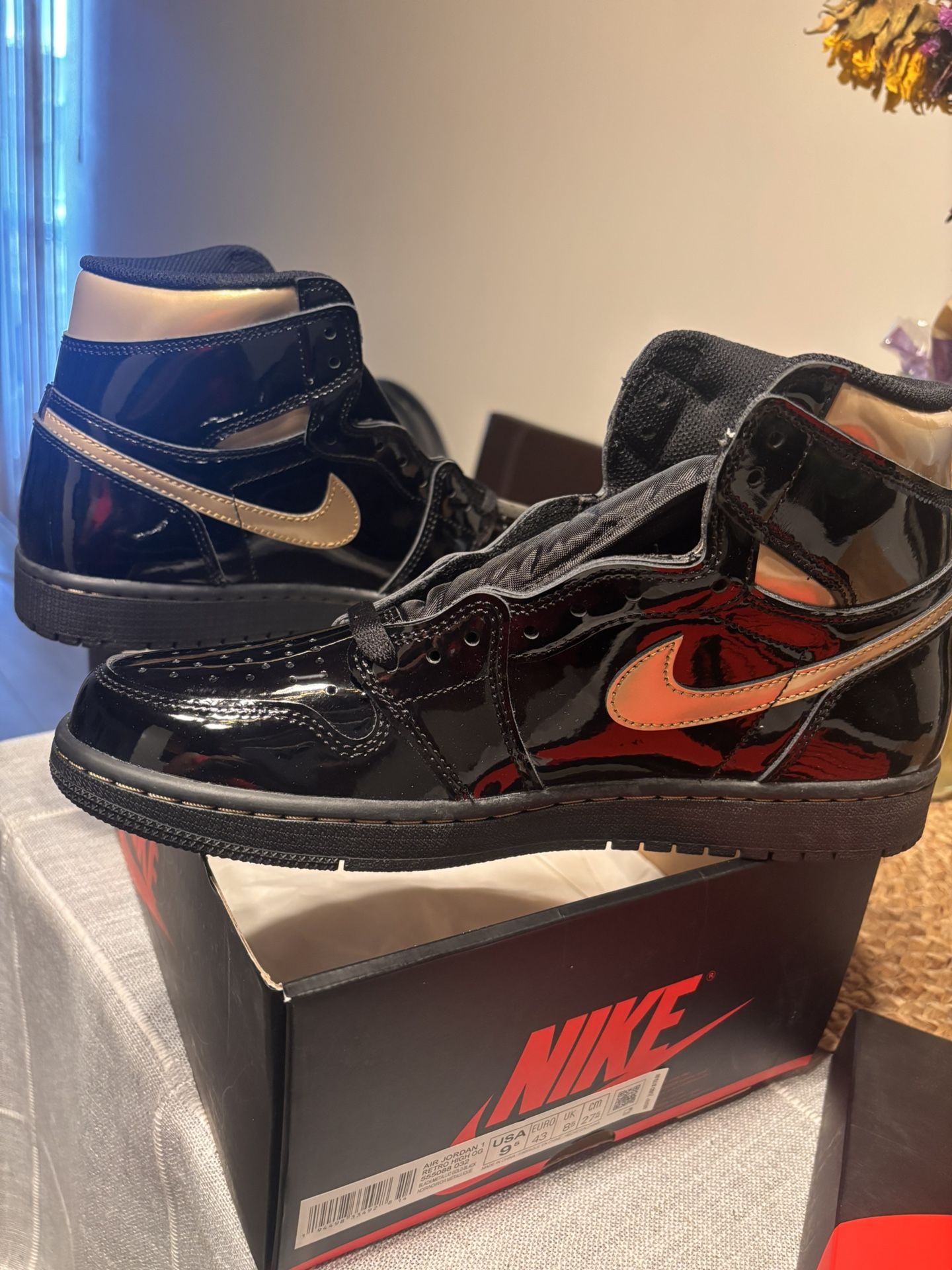 Jordan 1 “metallic Black” Size 9.5M