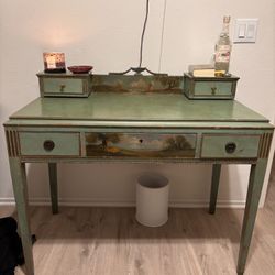 Vintage Woodard Furniture Desk With Chair