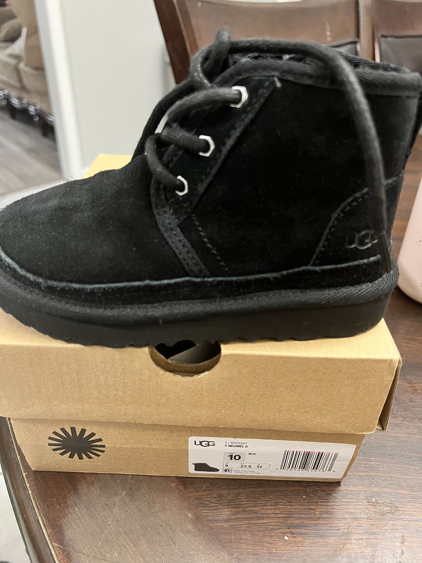 T Neumel II Ugg Size 10 Toddler