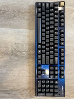 Filco Majestouch Convertible 2, Blue Tooth 4 Devices