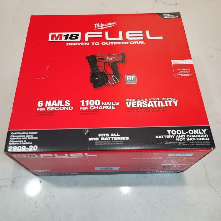 Milwaukee 2909-20 M18 FUEL 18-Volt Lithium-Ion Brushless Cordless Coil Roofing (Tool-Only) 
