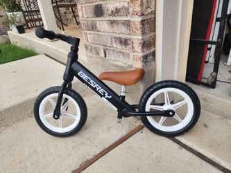 BALANCE BIKE