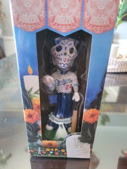 Bobble head
