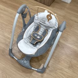 Baby Soothing Swing