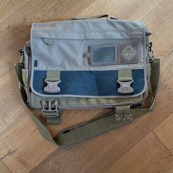 Hazard4 Messenger Bag / Briefcase