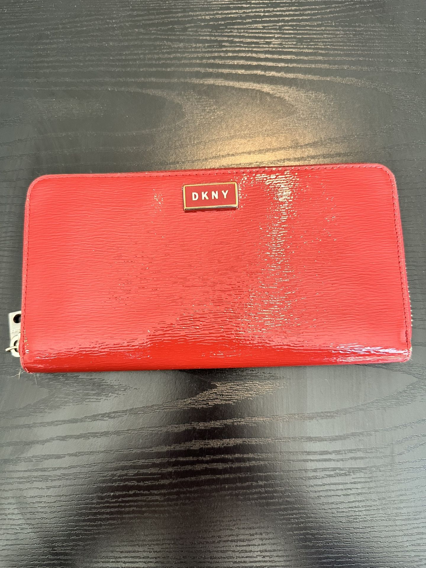 Red DKNY Patent Sutton Wallet, Glossy Red Texture, Full Accordion Zipper
