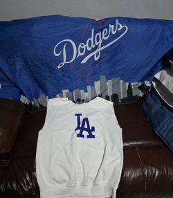 Dodgers shirt and flag bundle