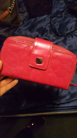Pink hello kitty wallet