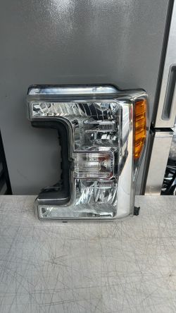 2017-2019 Ford F-250 Left Halogen Headlight OEM