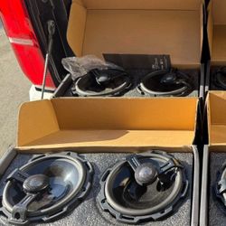 Fosgate 4 Channel Amp + 4 T Series 6.5 Speakers 