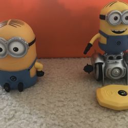 Battery-Powered Minion Toys – One with Remote Control
