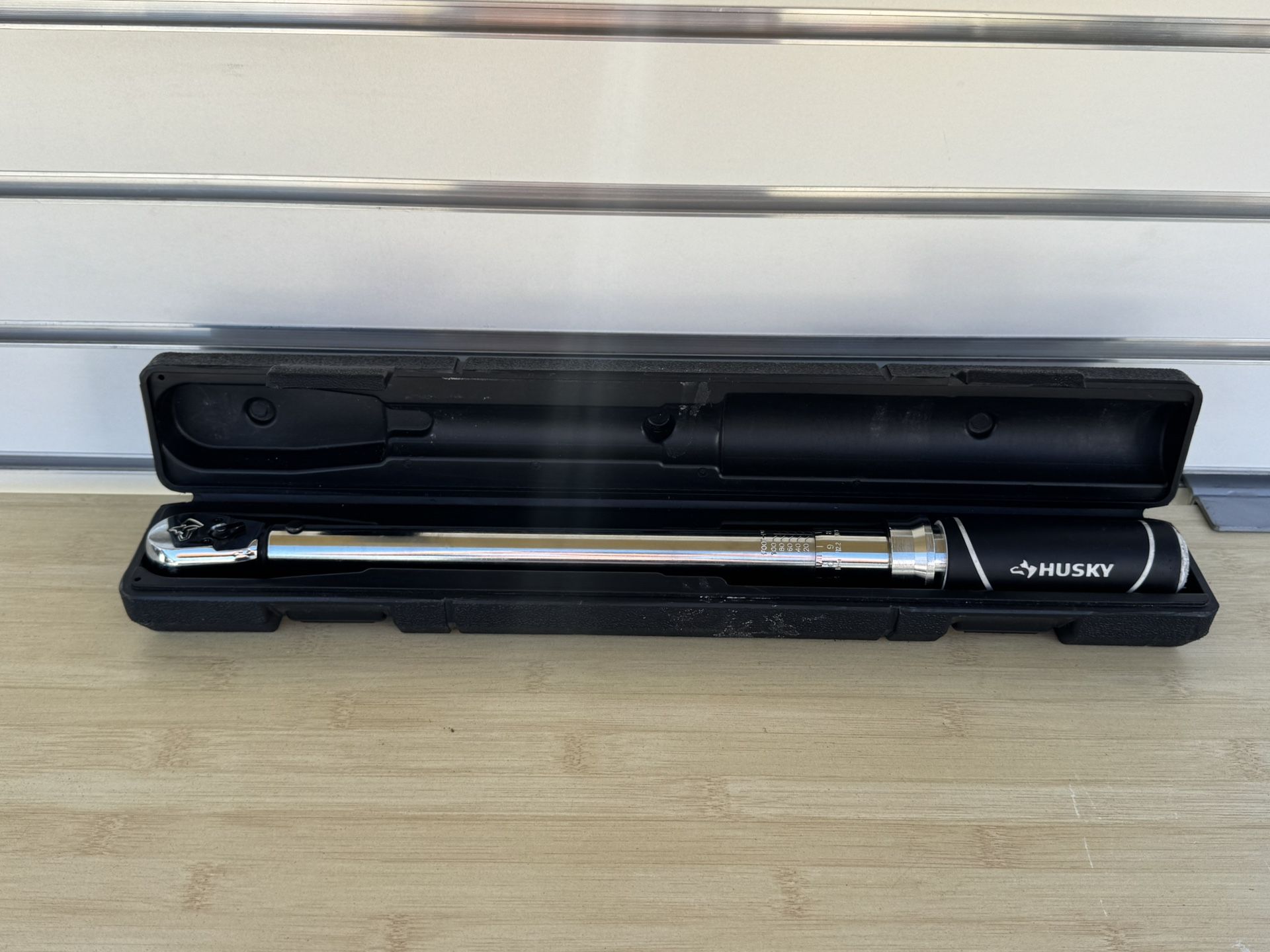 Husky 20 ft./lbs. to 100 ft./lbs. 3/8 in. Drive Torque Wrench