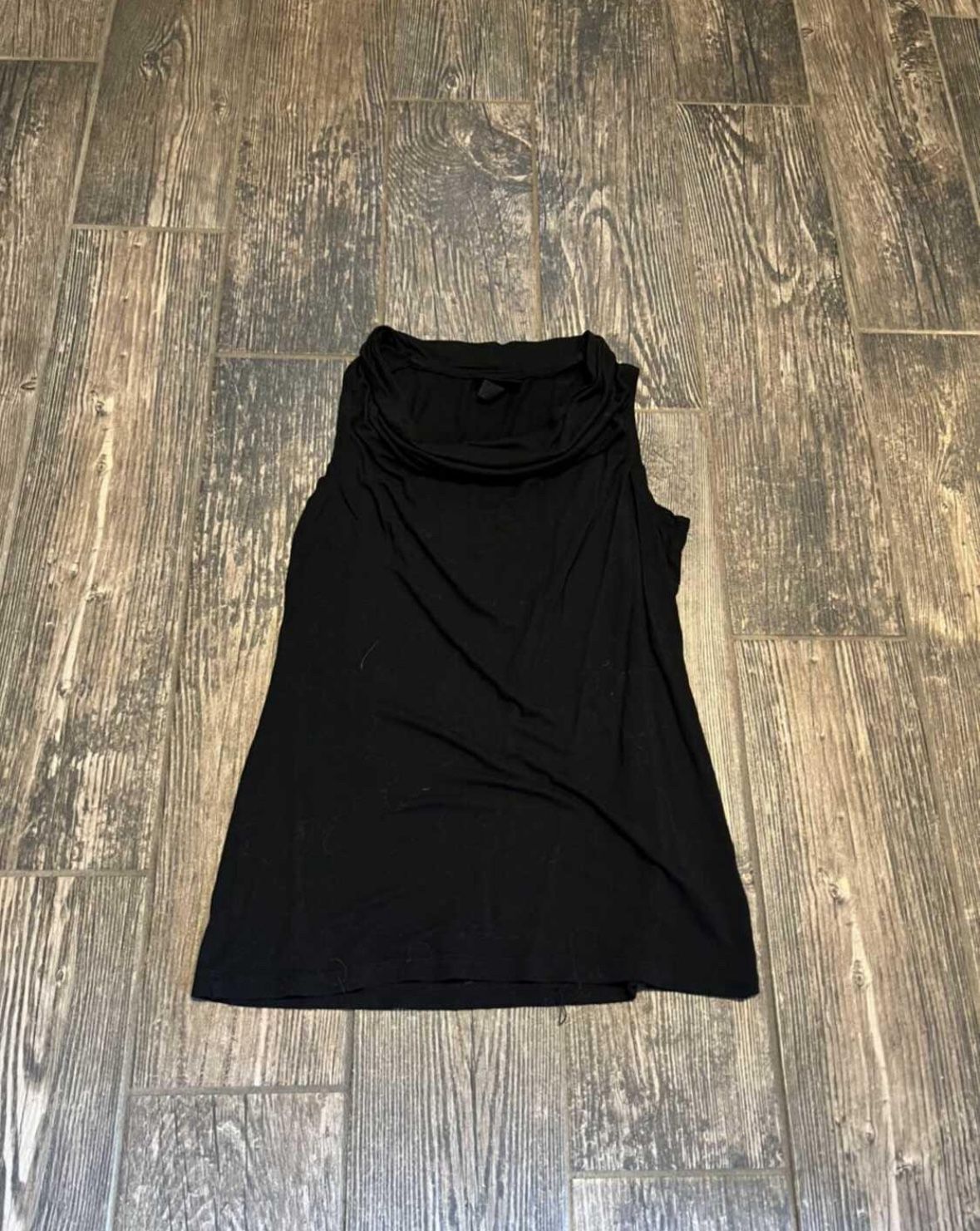 XS Black Slouchy Neck Sleeveless Top