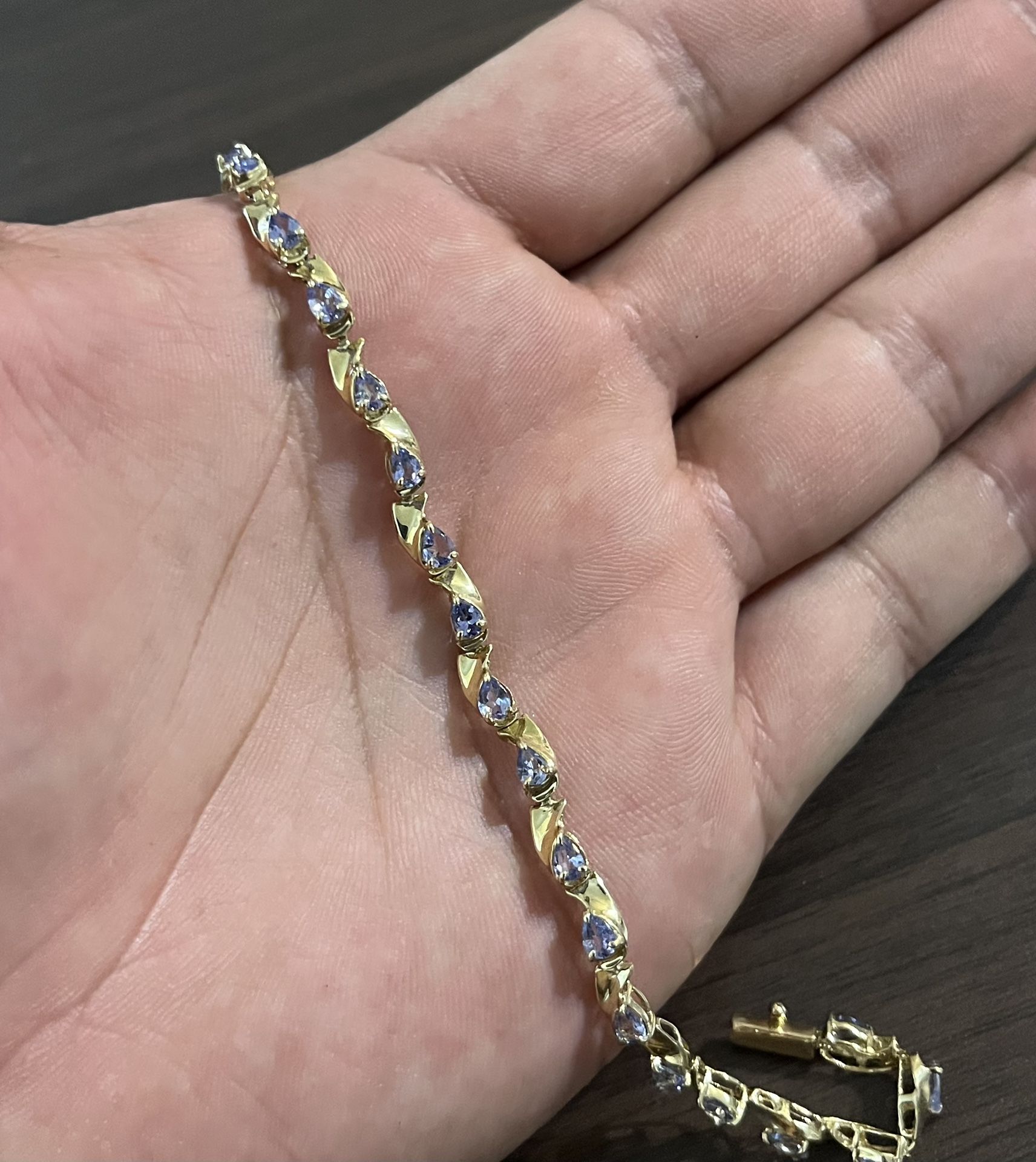 14K Gold Blue Aquamarine Tennis Bracelet 7 Inches