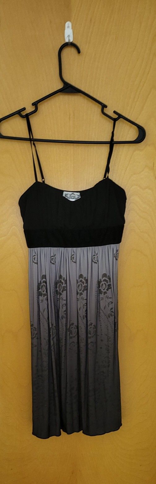 sundress or summer dress