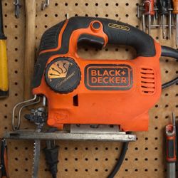 BLACK+DECKER Jig Saw – 5 AMP 
