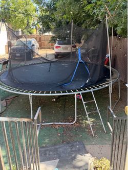GRATIS TRAMPOLÍN