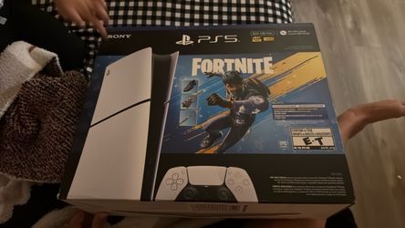 PS5 disc free brand new box isn’t even open