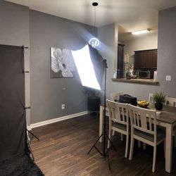 Torjim Softbox Photography Lighting Kit 27x27in LED 85W