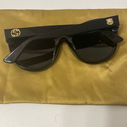 Gucci Oversized Sunglasses 
