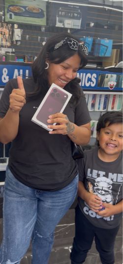 All these customers financed with us and got the new iPhone 18 pro max with only $10 down (come get yours! No credit needed)