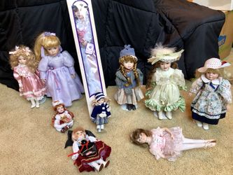 Porcelain dolls - Excellent Condition