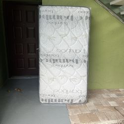   Mattresses: twin, full , queen regular ,  Colchon Nuevo Colchones plush or pillow top available cama bed mattress 
