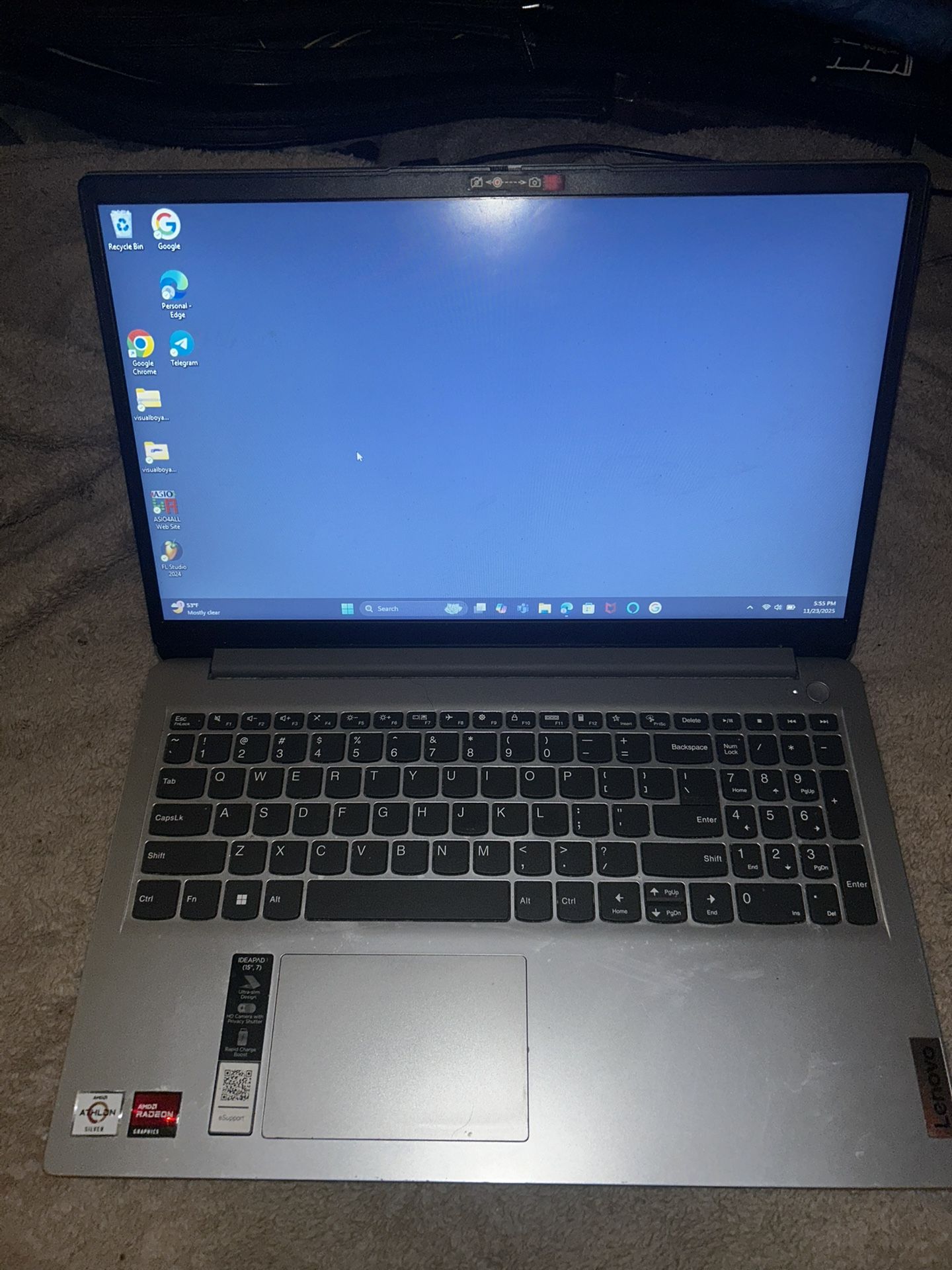 Lenovo - IdeaPad 1 15.6" Full HD Laptop