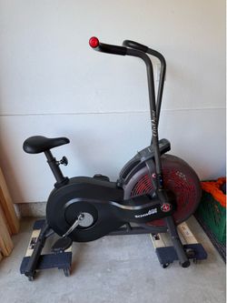 Schwinn AD2 AirDyne Exercise Bike – Full Body Cardio – Excellent Condition