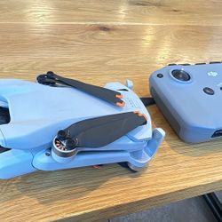 DJI Mini 3 Combo 