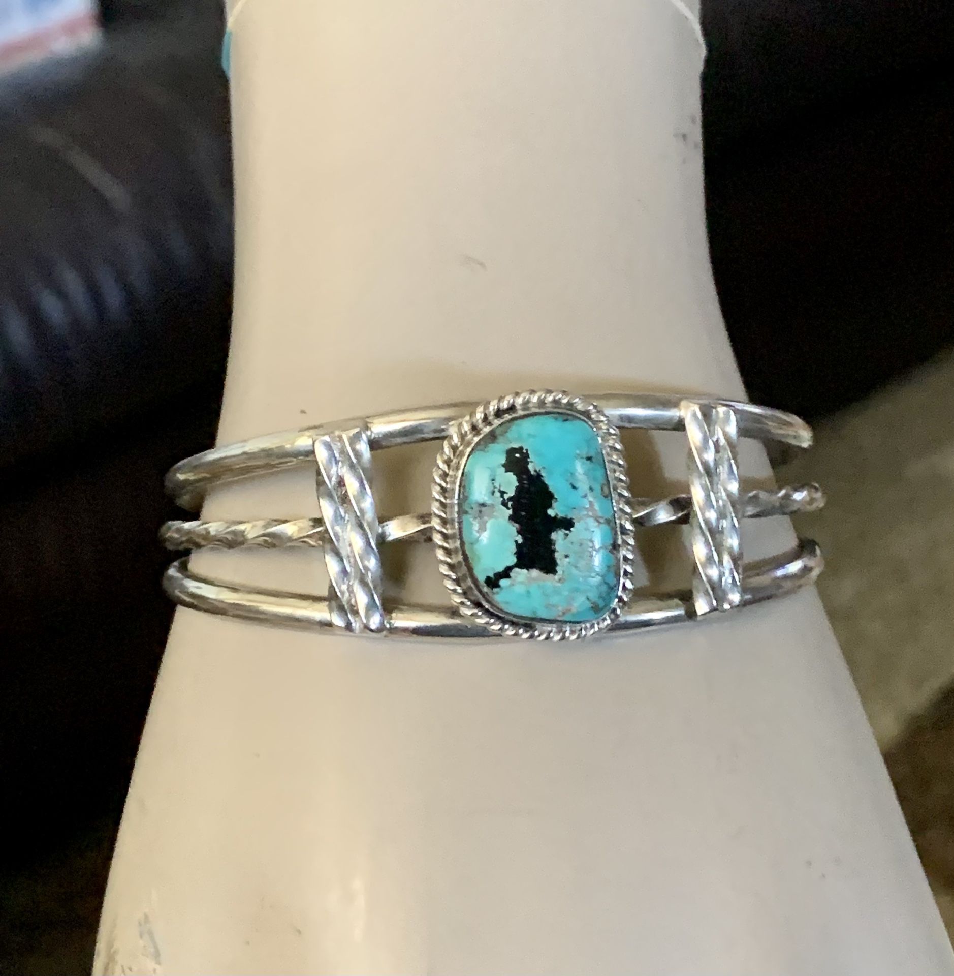 Vintage Southwest Solid Sterling Silver & Genuine Turquoise Gemstone Cuff Bracelet Excellent Used Condition 24.77 grams