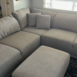Thomasville sectional couch- Grey