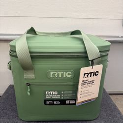 RTIC Soft Pack Cooler - 30 Can Capacity | Green | Brand New with tags