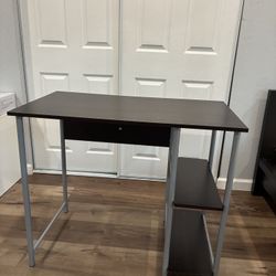 Compact Computer Table for Sale – Perfect for Small Spaces!