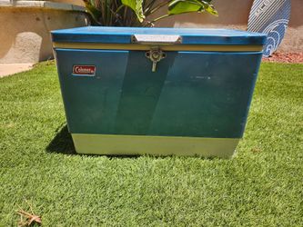 Vintage Coleman Blue Metal Cooler 44-Quart Low-Boy 1970s