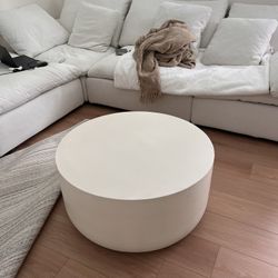 Round Faux Cement Coffee Table, West Elm Style Coffee Table , Free Delivery ✅ Round White Coffee Table 