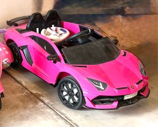 Toy car