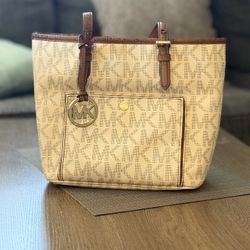 Michael Kors Monogram Jet Set Logo Tote