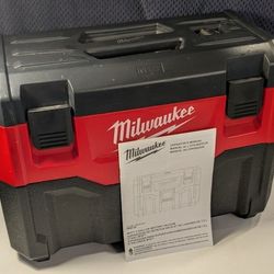 Milwaukee 2 gallon Wet/Dry Vacuum