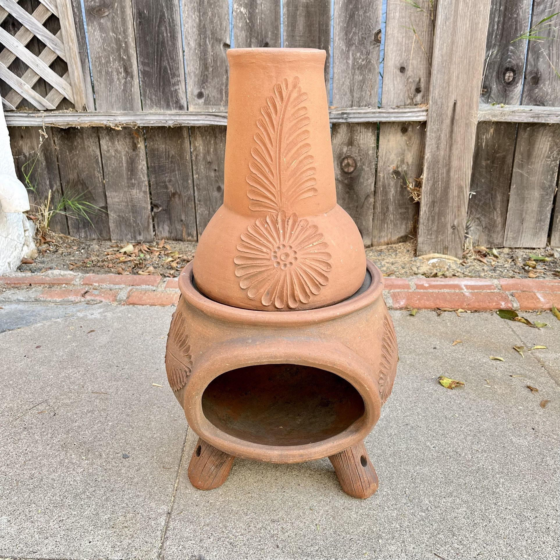 Mexican Stlye Clay Chiminea - Terra Cotta Outdoor Fireplace